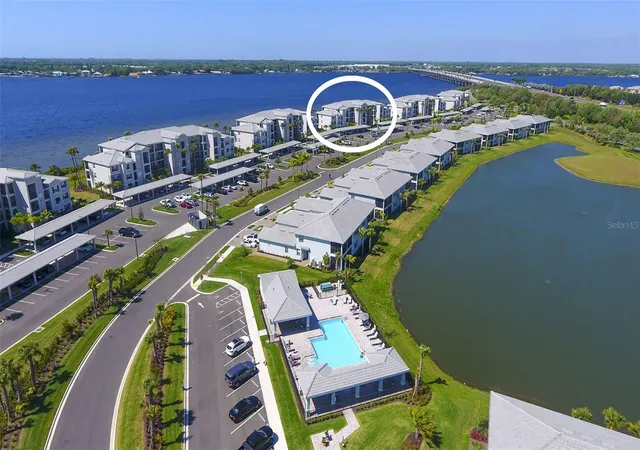 Listing Photo 2 - Condo for sale in building located at 1010 Tidewater Shores Loop, Bradenton, FL 34208 - Unit #406
