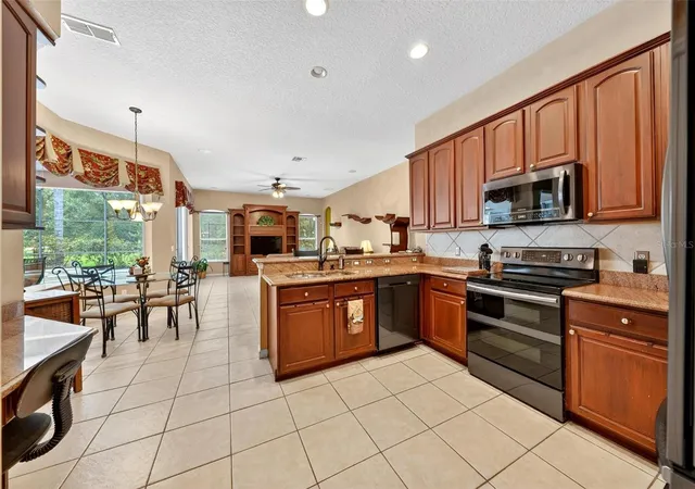 4th image of 4385 Sea Rock Ct, Apopka, FL 32712 | MLS# O6389761