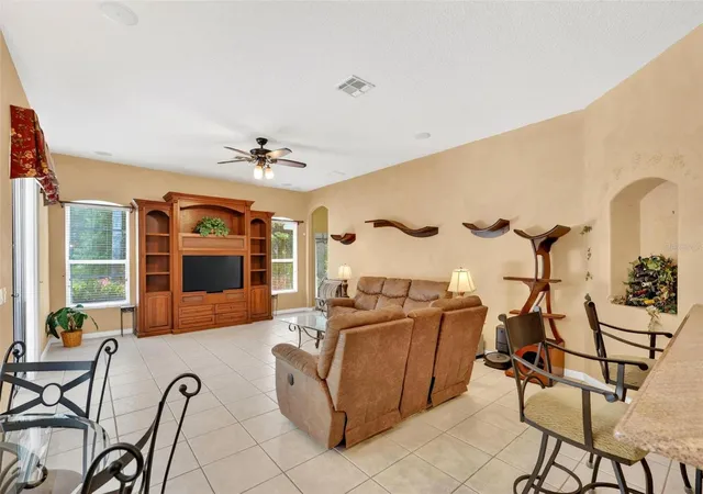 5th image of 4385 Sea Rock Ct, Apopka, FL 32712 | MLS# O6389761
