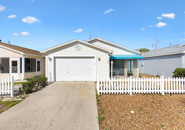 Photo 1 of Single family home for sale at 17470 Se 93rd Vine Ave, The Villages, FL 32162 | MLS# G5109426 | Listing updated on 2026-09-22