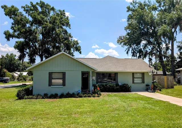 Photo 1 of Single family home for sale at 624 N Lanier Ave, Fort Meade, FL 33841 | MLS# P4938117 | Listing updated on 2026-10-20