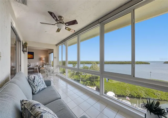 Homes for sale in Longboat Key, FL | 4500 Gulf Of Mexico Dr #3, Longboat Key, FL 34228 | MLS# A4685838