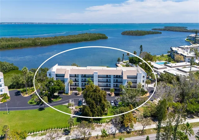 Homes for sale in Longboat Key, FL | 4500 Gulf Of Mexico Dr #3, Longboat Key, FL 34228 | MLS# A4685838
