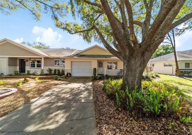 Photo 3 of House for sale at 9725 SW 94 Terrace #C, Ocala, FL 34481 | MLS# OM720616 | Listing updated on 2026-08-21
