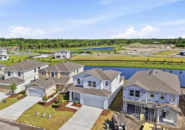 Homes for sale in Palmetto, FL | 2524 29Th Ln E, Palmetto, FL 34221 | MLS# S5145600