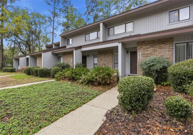Photo 3 of Single family home for sale at 3939 Nw 29th Lane, Gainesville, FL 32606 | MLS# GC538371 | Listing updated on 2026-10-24