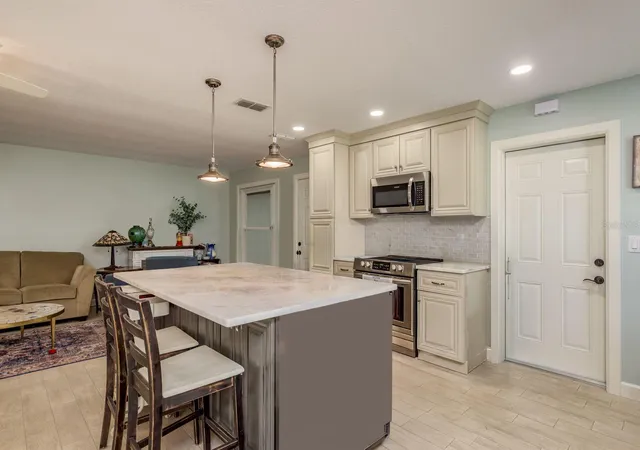 Photo 4 of House for sale at 3305 Gorse Ct, Palm Harbor, FL 34684 | MLS# TB8485555 | Listing updated on 2026-10-04