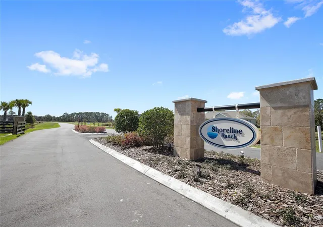 5th image of 20280 Shoreline Ranches Ln, Umatilla, FL 32784 | MLS# O6389874