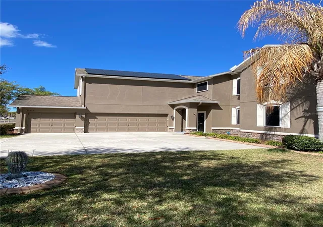 Photo 3 of Single family home for sale at 12130 Streambed Dr, Riverview, FL 33579 | MLS# TB8485594 | Listing updated on 2026-07-08