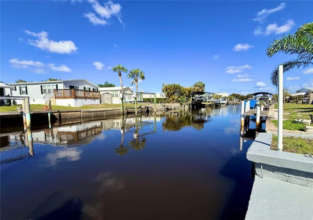 3rd image of 3019 Sunny Harbor Dr, Punta Gorda, FL 33982 | MLS# C7523219
