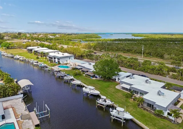 2nd image of 10443 Waterbird Wy, Bradenton, FL 34209 | MLS# TB8485599