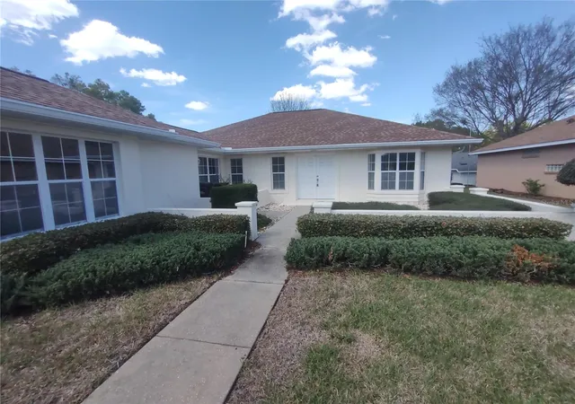Photo 3 of Single family home for sale at 7257 SW 115th Place, Ocala, FL 34476 | MLS# OM720636 | Listing updated on 2026-08-07