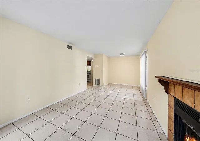 4th image of 14319 Hanging Moss Cir, Tampa, FL 33613