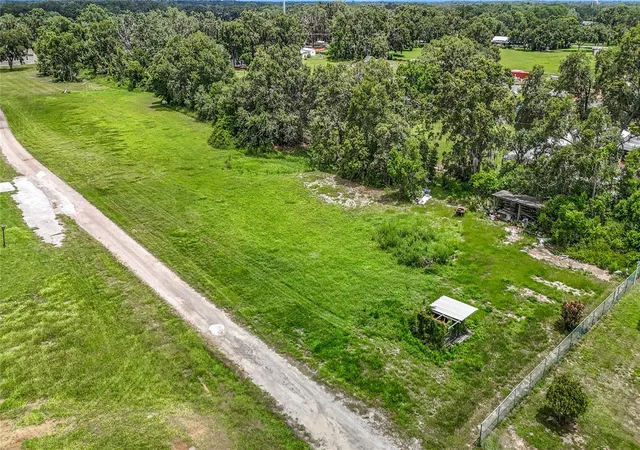 3rd image of 7211 Tumbleton Ct, Dover, FL 33527 | MLS# TB8485688