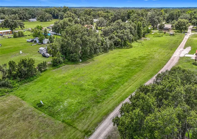 4th image of 7211 Tumbleton Ct, Dover, FL 33527 | MLS# TB8485688