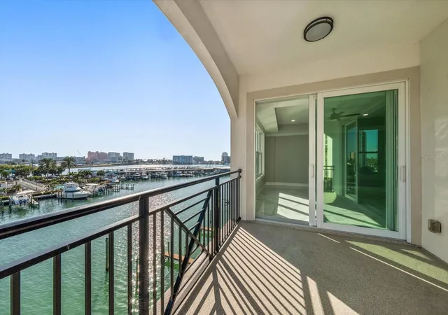 4th image of 211 Dolphin Pt #401, Clearwater Beach, FL 33767 | MLS# TB8485717