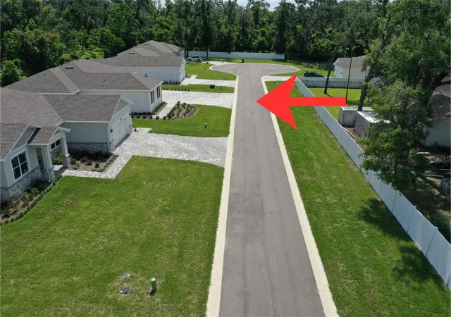 4th image of 37549 Teri Ct, Dade City, FL 33525 | MLS# TB8485739