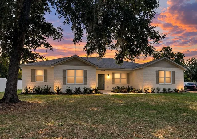 1st image of 13532 14th St, Dade City, FL 33525 | MLS# TB8485742