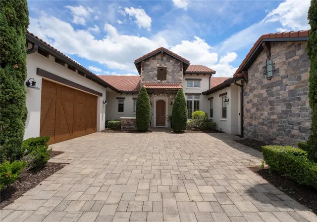 Photo 2 of Sale Pending at 15686 Panther Lake Dr, Winter Garden, FL 34787 | MLS# O6390015 | Listing updated on 2026-08-21