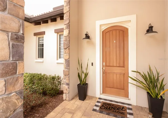 Photo 4 of Sale Pending at 15686 Panther Lake Dr, Winter Garden, FL 34787 | MLS# O6390015 | Listing updated on 2026-08-21