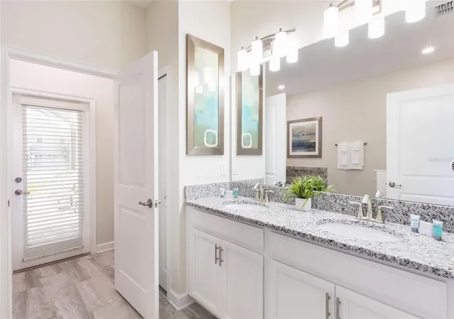 4th image of 9045 Stinger Dr, Davenport, FL 33896 | MLS# S5145641