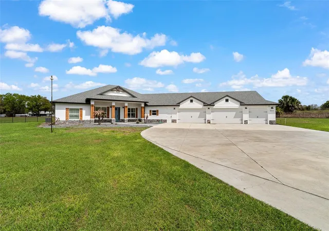 3rd image of 4821 Sunnyside Dr, Fruitland Park, FL 34731 | MLS# G5109466