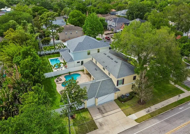 Homes for sale in Tampa, FL | 3902 W Vasconia St, Tampa, FL 33629 | MLS# TB8485792