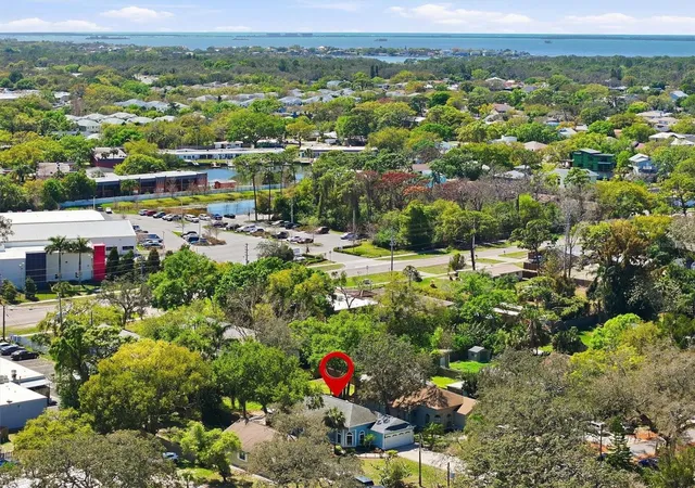 3rd image of 86 Highland Rd, Tarpon Springs, FL 34689 | MLS# TB8485865