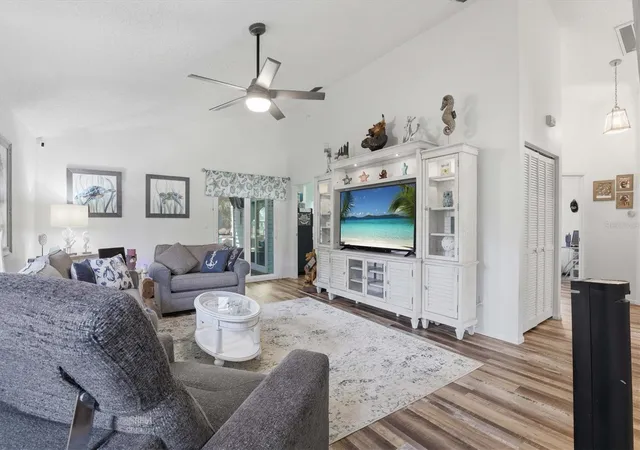 5th image of 86 Highland Rd, Tarpon Springs, FL 34689 | MLS# TB8485865