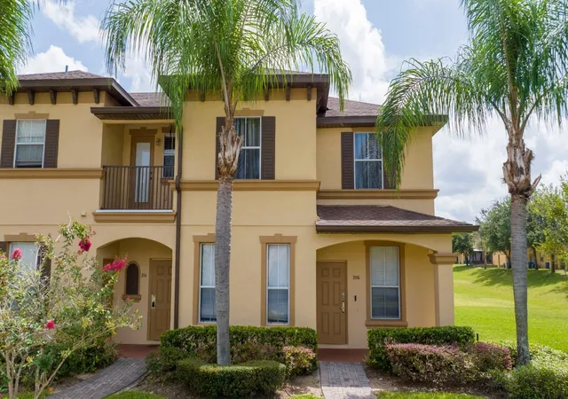 Photo 1 of Townhouse for sale at 206 Bergamo Dr, Davenport, FL 33897 | MLS# O6390093 | Listing updated on 2026-03-13