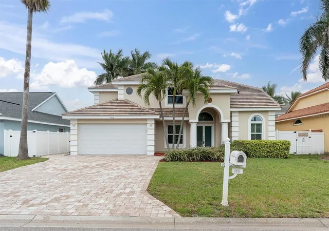 Homes for sale in Saint Petersburg, FL | 906 Landmark Cir S, Saint Petersburg, FL 33715 | MLS# TB8485877