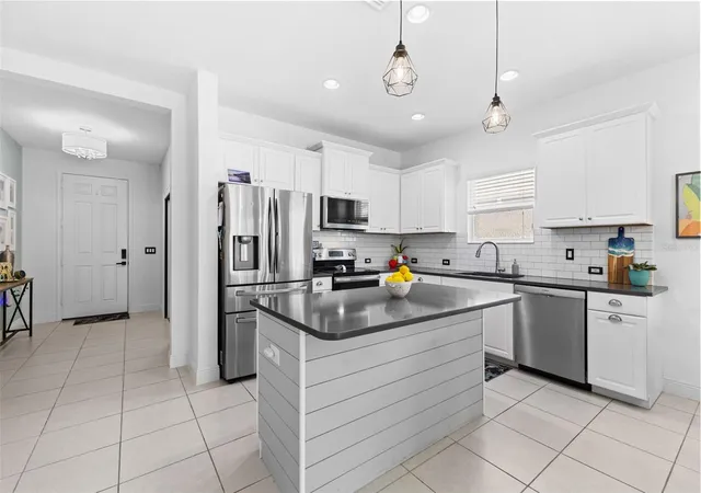 Photo 2 of Single family home for sale at 1316 Thornbury Dr, Parrish, FL 34219 | MLS# A4685937 | Listing updated on 2026-09-03