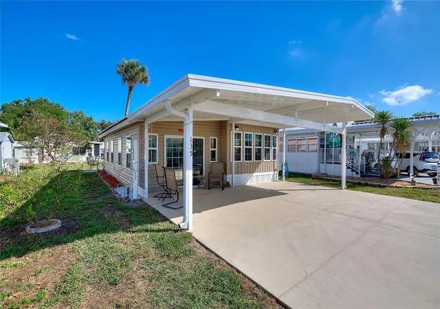 Photo 3 of Manufactured home for sale at 135 Citrus Ridge Dr, Davenport, FL 33837 | MLS# O6390116 | Listing updated on 2026-09-11