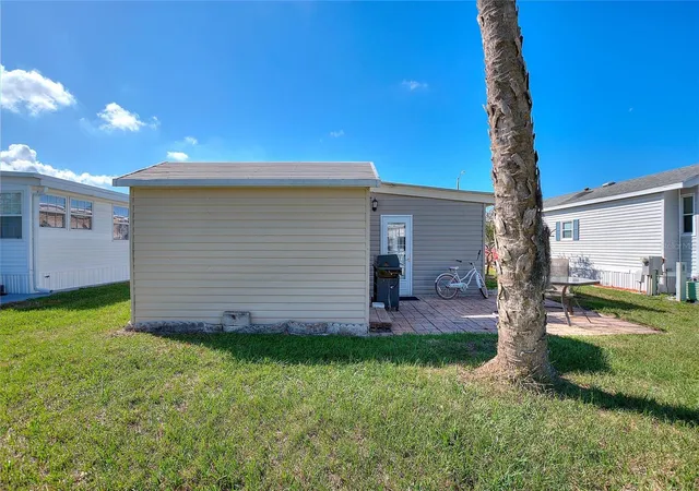 Photo 4 of Manufactured home for sale at 135 Citrus Ridge Dr, Davenport, FL 33837 | MLS# O6390116 | Listing updated on 2026-09-11