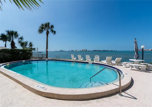 2nd image of 15 Turner St, CLEARWATER, FL 33756
