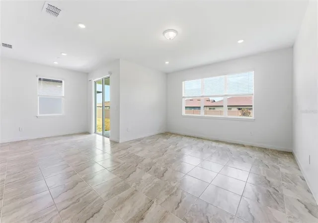 5th image of 9804 Redwood Heights Loop, Thonotosassa, FL 33592 | MLS# TB8485951