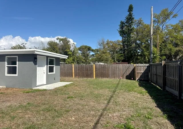 4th image of 5520 20Th Ave S, Gulfport, FL 33707 | MLS# TB8485962