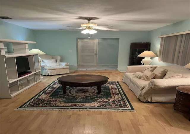5th image of 608 Knowles Rd, Brandon, FL 33511 | MLS# TB8485980