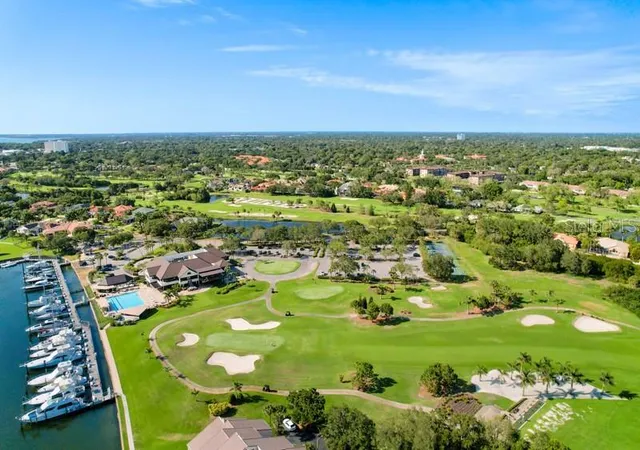 Photo 4 of Condo for sale at 5940 Pelican Bay Plz S #1105, Gulfport, FL 33707 | MLS# TB8485985 | Listing updated on 2026-04-01