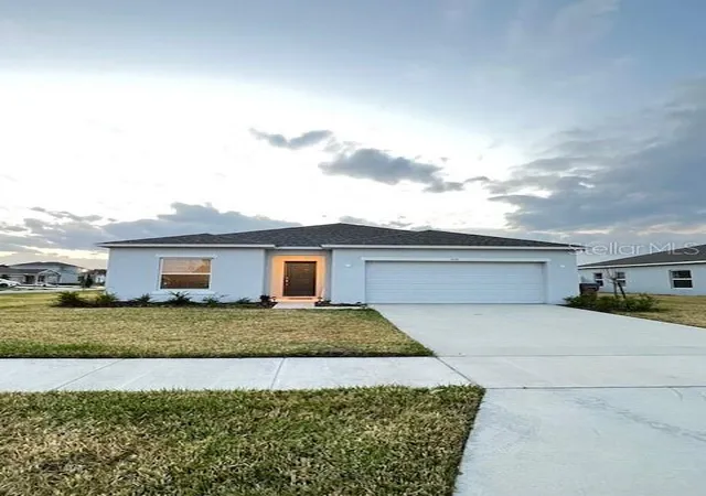 Photo 1 of Single family home for sale at 200 Aquamarine Ln, Kissimmee, FL 34758 | MLS# S5145690 | Listing updated on 2026-07-25