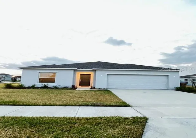 Photo 2 of Single family home for sale at 200 Aquamarine Ln, Kissimmee, FL 34758 | MLS# S5145690 | Listing updated on 2026-07-25