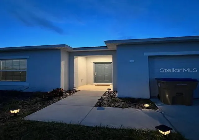 Photo 4 of Single family home for sale at 200 Aquamarine Ln, Kissimmee, FL 34758 | MLS# S5145690 | Listing updated on 2026-07-25