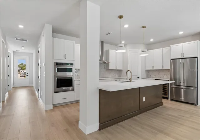 Photo 2 of Single family home for sale at 2916 W Ellis Dr, Tampa, FL 33611 | MLS# TB8486037 | Listing updated on 2026-10-05