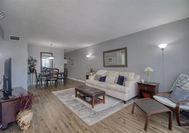 5th image of 2436 Rhodesian Dr, CLEARWATER, FL 33763