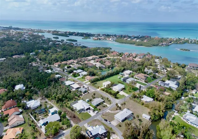 Homes for sale in Nokomis, FL | 223 Roberts Rd, Nokomis, FL 34275 | MLS# A4686012