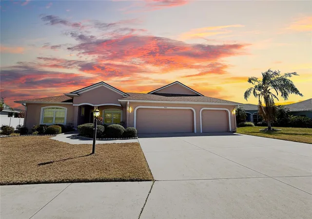 Photo 1 of Single family home for sale at 9011 Province St, Sarasota, FL 34240 | MLS# TB8486094 | Listing updated on 2026-07-02
