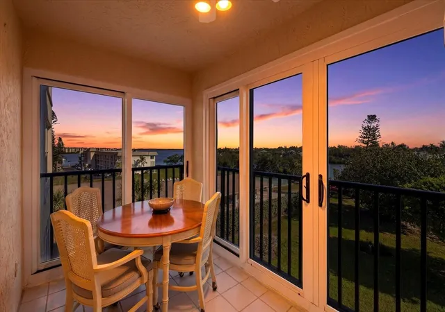 Homes for sale in Longboat Key, FL | 3240 Gulf Of Mexico Dr #B402, Longboat Key, FL 34228 | MLS# A4686024