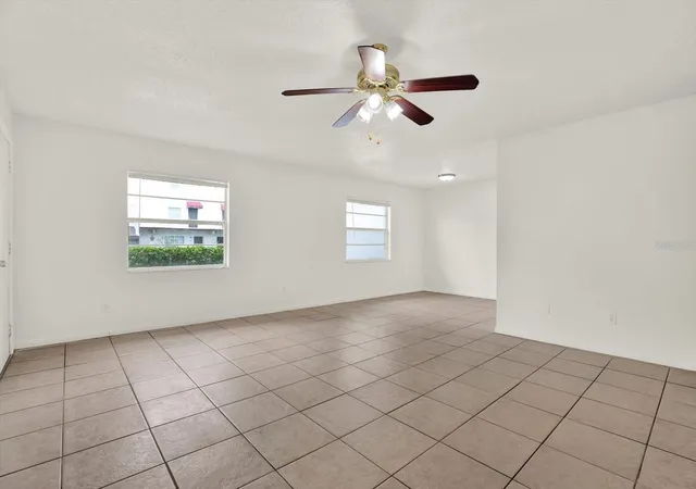 Listing Photo 5 - Condo for sale in building located at 9130 Tudor Dr, Tampa, FL 33615 - Unit #M105