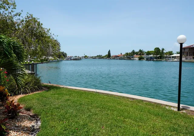 2nd image of 105 Island Wy, Clearwater Beach, FL 33767