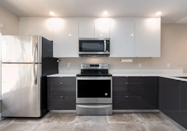 4th image of 105 Island Wy, Clearwater, FL 33767